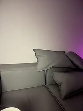 Im sophiie online show from February 26, 6:45 am