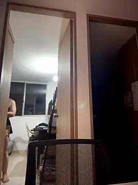 Im sophiie online show from March 22, 6:50 am