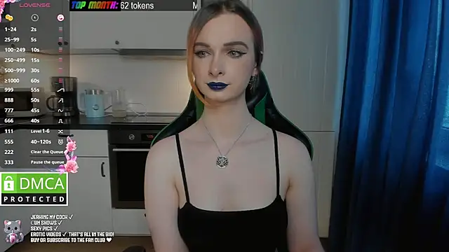 Lee Loo online show from February 15, 1:38 pm