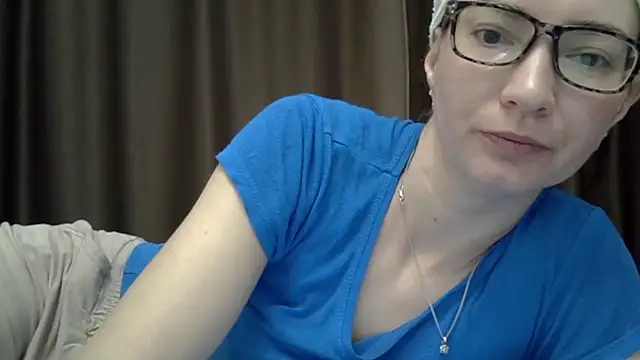 Snapshot of Ashleyspice chatting on December 17, 6:45 am Ashleyspice online show from December 17, 6:45 am