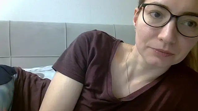 Snapshot of Ashleyspice chatting on February 17, 7:47 am Ashleyspice online show from February 17, 7:47 am