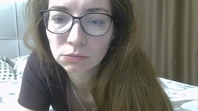 Ashleyspice online show from March 18, 7:00 am