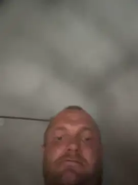 Snapshot of Dannadcz chatting on April 10, 1:22 am Dannadcz online show from April 10, 1:22 am