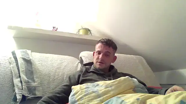 Cambitchboy online show from December 17, 5:47 pm