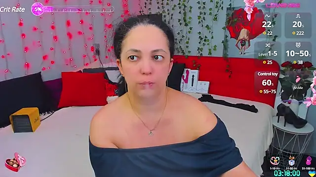 Snapshot of DarlingMilf chatting on January 18, 1:19 am DarlingMilf online show from January 18, 1:19 am