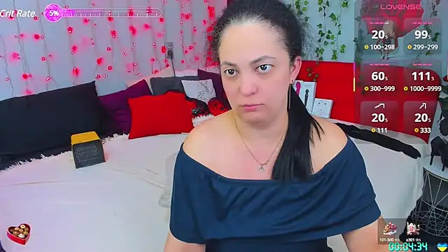Snapshot of DarlingMilf chatting on January 19, 10:06 pm DarlingMilf online show from January 19, 10:06 pm