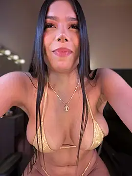 Snapshot of JanyLunaa chatting on January 2, 1:06 am JanyLunaa online show from January 2, 1:06 am