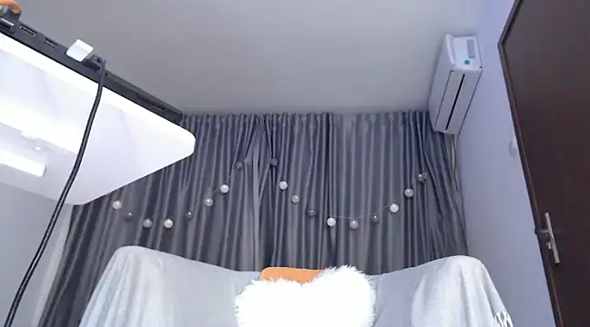 Babe Licious online show from January 8, 8:50 pm