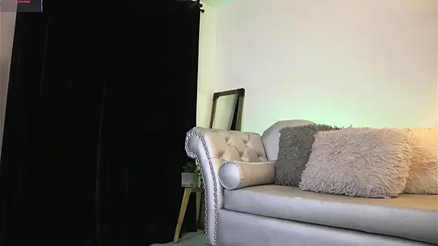 Valeriestyle online show from November 3, 4:25 am