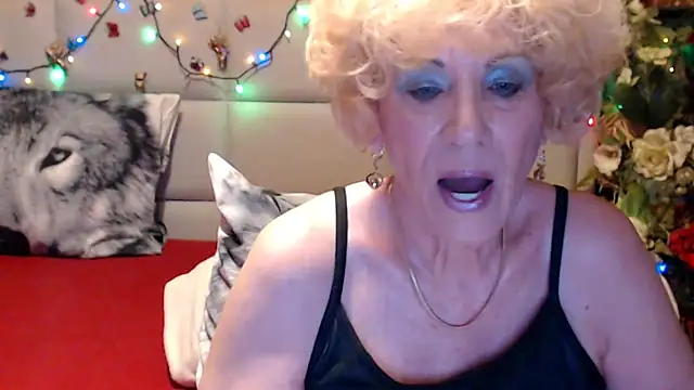 HappyWomanOn online show from May 29, 8:23 am
