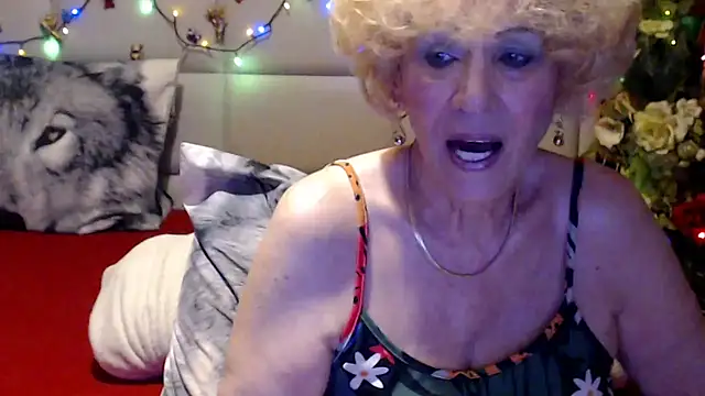 HappyWomanOn online show from May 31, 9:27 am