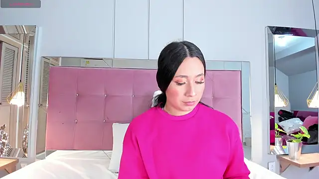 Snapshot of Ahincale chatting on November 10, 7:35 pm Ahincale online show from November 10, 7:35 pm