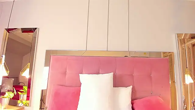 Snapshot of Ahincale chatting on November 29, 8:12 pm Ahincale online show from November 29, 8:12 pm