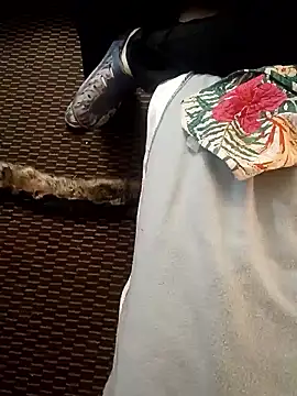 Snapshot of begood4daddy2day chatting on January 14, 12:49 am begood4daddy2day online show from January 14, 12:49 am