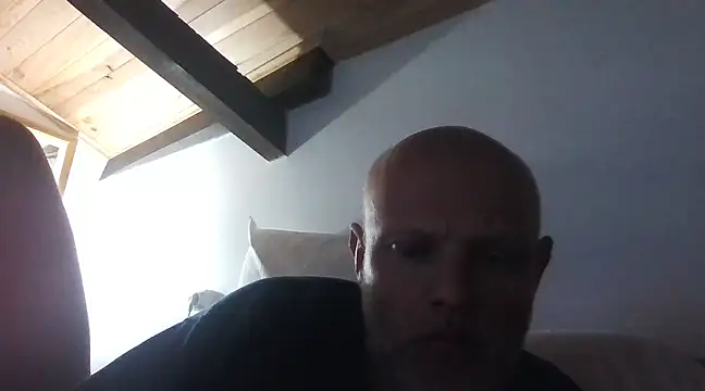 davigochi77bcn online show from March 19, 10:31 pm