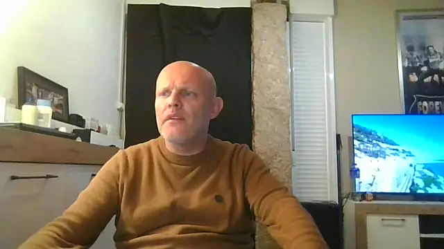 davigochi77bcn online show from November 10, 7:02 pm