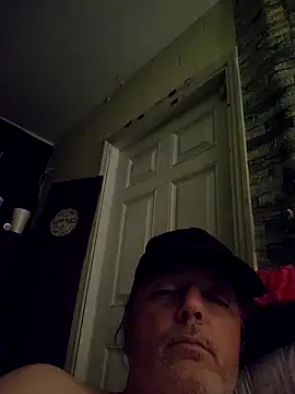 Snapshot of Hotredheadandtoungelasher chatting on April 30, 6:14 pm Hotredheadandtoungelasher online show from April 30, 6:14 pm