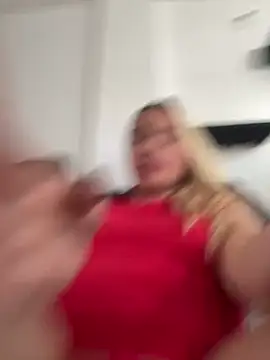 Irisweet  online show from February 20, 9:20 pm