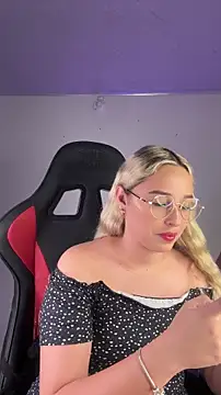 Irisweet  online show from November 11, 10:54 pm