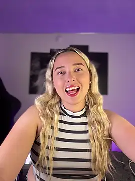 Irisweet  online show from November 29, 10:57 pm