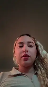 Irisweet  online show from February 3, 9:09 pm