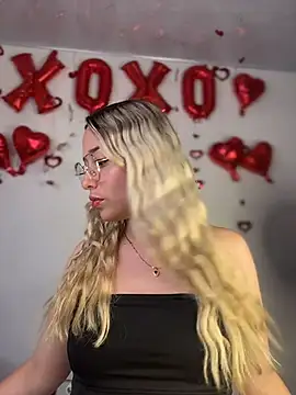 Irisweet  online show from February 21, 12:33 am