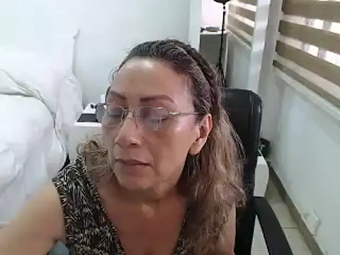 jesy hot online show from February 28, 4:31 pm