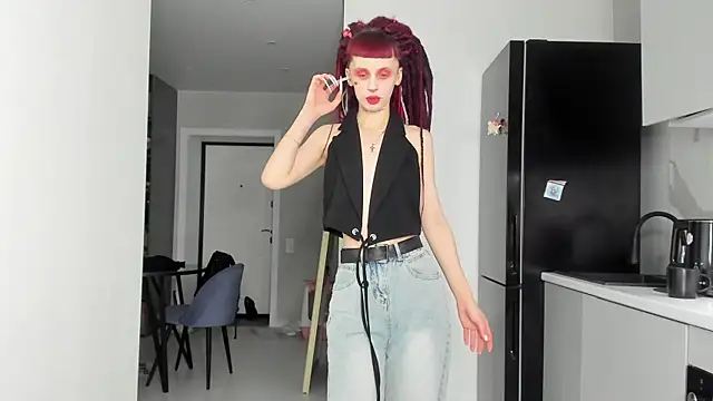 FlowerOfSin2001 online show from March 11, 7:47 pm