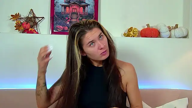 Snapshot of RachelSimpson chatting on October 26, 6:25 pm RachelSimpson online show from October 26, 6:25 pm