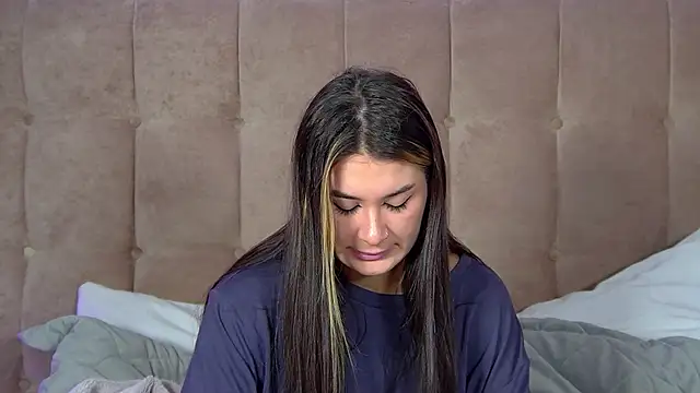 Snapshot of RachelSimpson chatting on November 15, 6:26 pm RachelSimpson online show from November 15, 6:26 pm