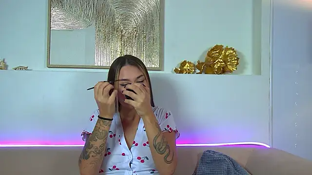 Snapshot of RachelSimpson chatting on November 29, 6:33 pm RachelSimpson online show from November 29, 6:33 pm