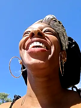 Jasmine FullsShine online show from March 17, 8:30 pm