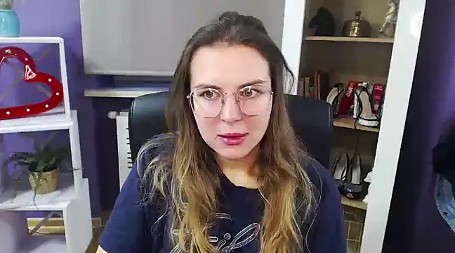 Zoey Erotic online show from December 22, 7:22 am