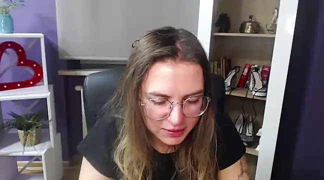 Zoey Erotic online show from December 30, 5:26 am