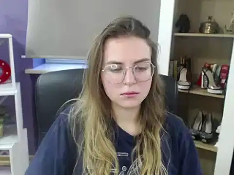 Zoey Erotic online show from January 2, 8:39 am