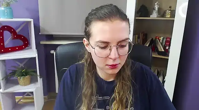 Zoey Erotic online show from February 4, 5:31 am