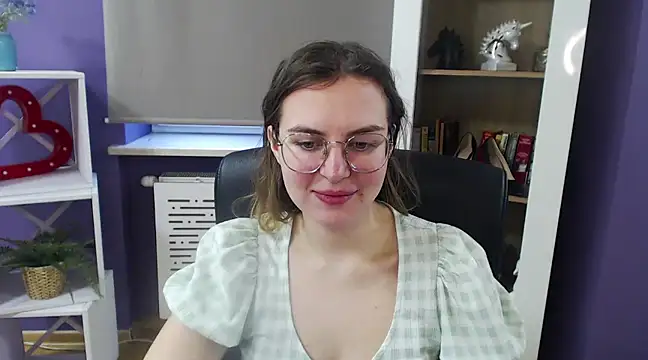 Zoey Erotic online show from February 10, 9:14 am