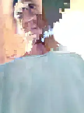 Snapshot of Elverguditojaja chatting on February 23, 4:37 pm Elverguditojaja online show from February 23, 4:37 pm