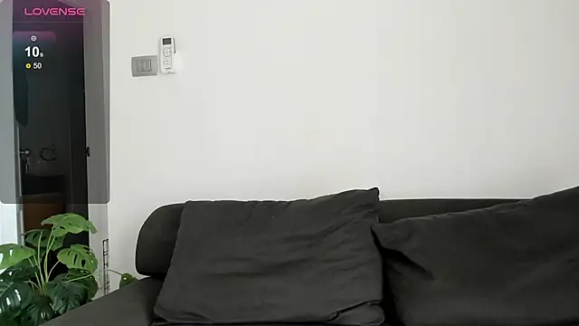 minimaya online show from March 18, 4:47 am