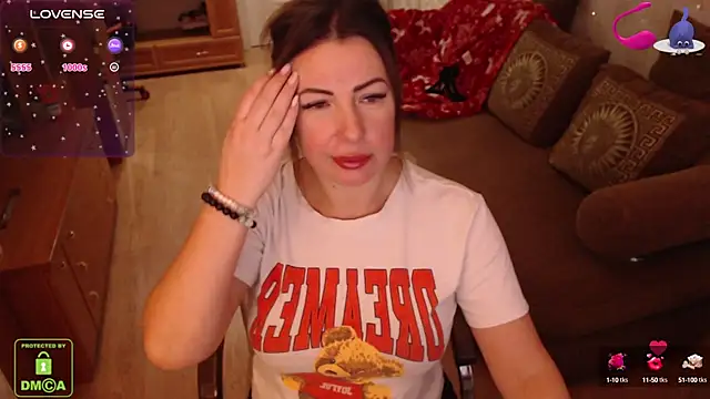 LauraClarck online show from January 23, 6:17 am