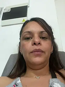 Snapshot of Kataliina chatting on February 23, 6:23 pm Kataliina online show from February 23, 6:23 pm