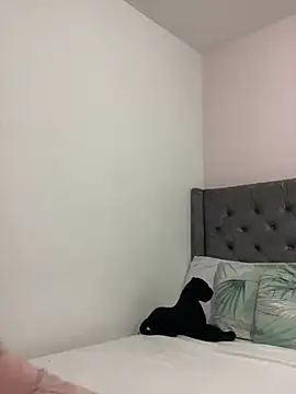 Snapshot of Kataliina chatting on February 25, 2:03 am Kataliina online show from February 25, 2:03 am