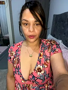 Snapshot of Kataliina chatting on September 18, 4:14 am Kataliina online show from September 18, 4:14 am