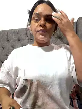 Kataliina online show from August 1, 1:49 am