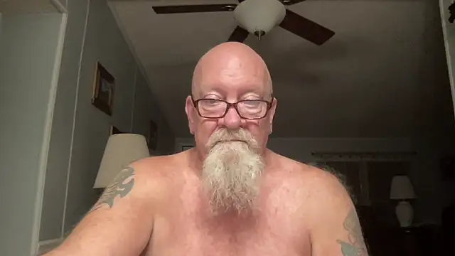 Snapshot of kcbace61760 chatting on September 26, 11:53 pm kcbace61760 online show from September 26, 11:53 pm