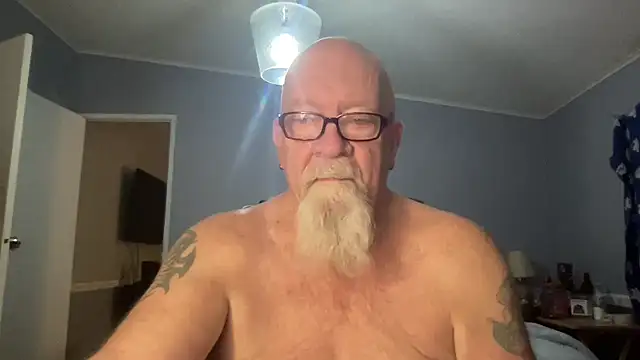 Snapshot of kcbace61760 chatting on February 20, 2:52 am kcbace61760 online show from February 20, 2:52 am