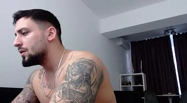  DylanGreen online show from February 15, 8:44 am