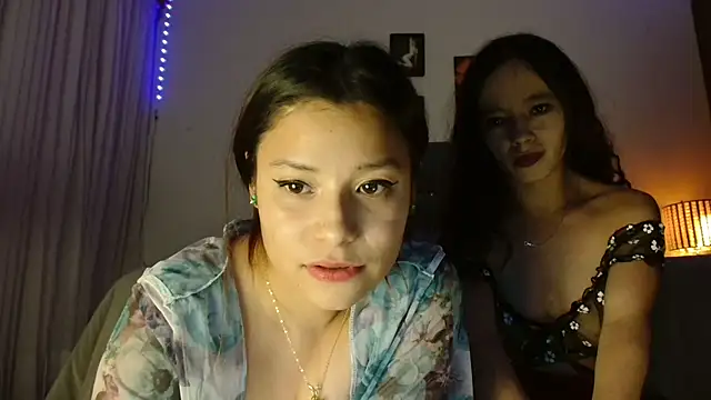 3littleschoolteens online show from November 30, 8:40 am