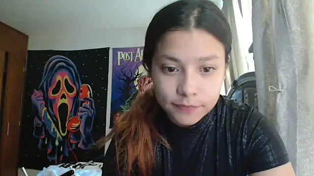 Snapshot of 3littleschoolteens chatting on April 19, 5:45 pm 3littleschoolteens online show from April 19, 5:45 pm