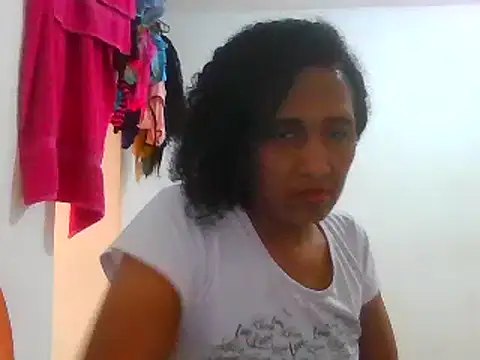 Aishamara online show from March 2, 6:40 pm